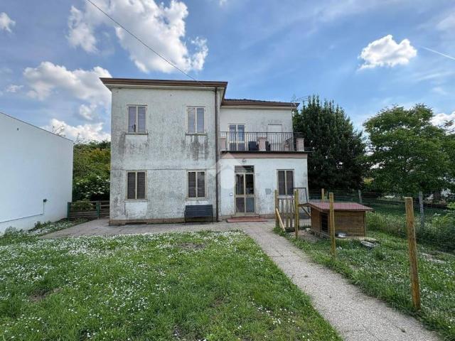 Villa Indipendente in vendita a Bagnoli Di Sopra, Veneto