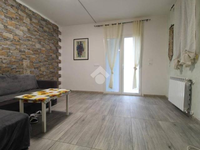 Villa Indipendente in vendita a Terra di Mezzo, Re