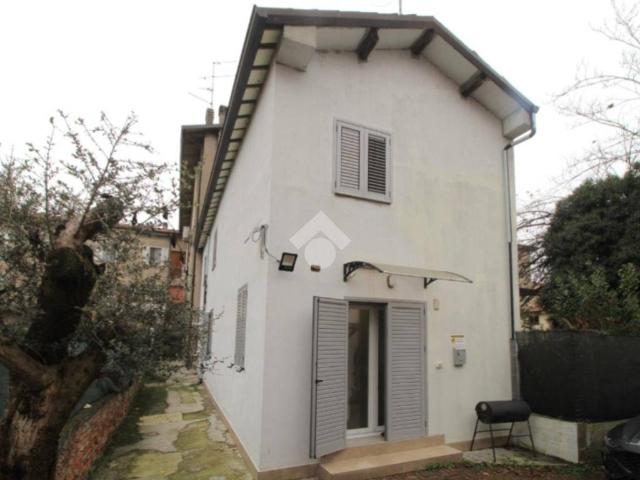 Villa Indipendente in vendita a Terra di Mezzo, Re