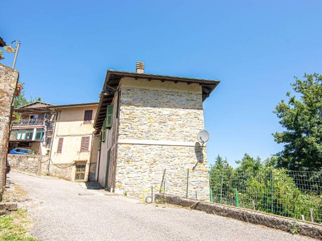 Villa Indipendente in vendita a Unione di comuni Montana Lunigiana, Bagnone