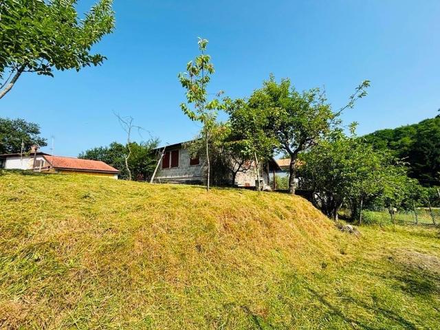 Villa Indipendente in vendita a Unione di comuni Montana Lunigiana, Bagnone