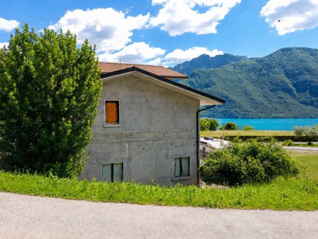 Villa Indipendente in vendita a Comunità montana della Valle Sabbia, Bagolino