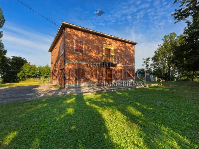 Villa Indipendente in vendita a Unione dei comuni del Distretto Ceramico, Sassuolo