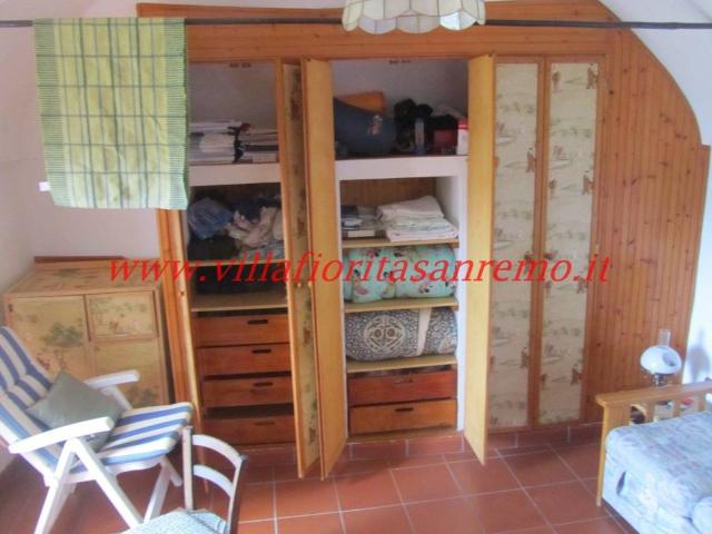 Villa Indipendente in vendita a Bajardo, Liguria