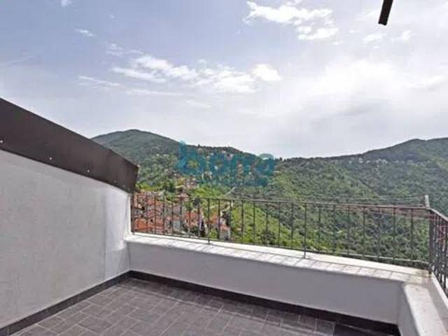Villa Indipendente in vendita a Bajardo, Liguria
