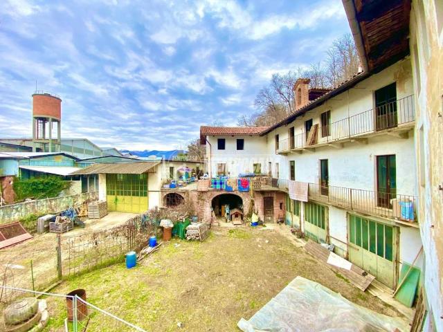 Villa Indipendente in vendita a Unione Montana di Comuni delle Valli di Lanzo, Ceronda e Casternone, Piemonte