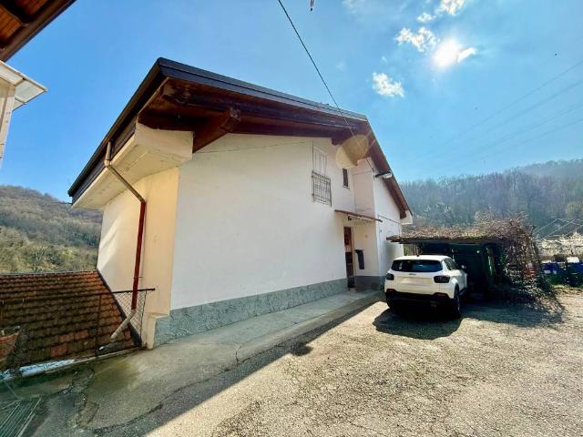 Villa Indipendente in vendita a Il Pilonetto, Piemonte