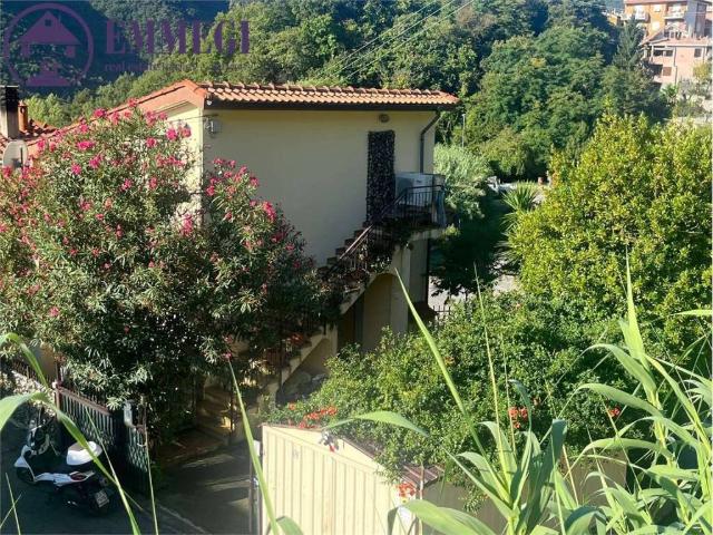 Villa Indipendente in vendita a Balestrino, Liguria