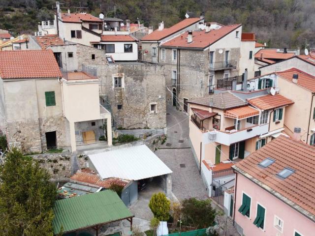 Villa Indipendente in vendita a Balestrino, Liguria