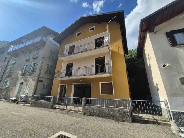 Villa Indipendente in vendita a Guaifola, Balmuccia