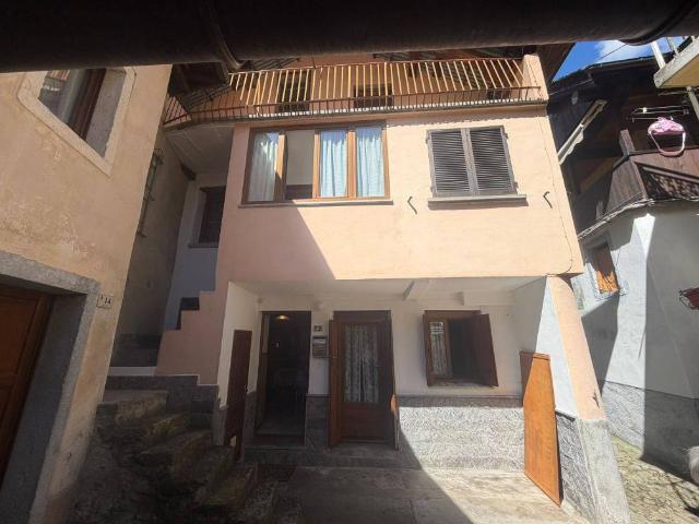 Villa Indipendente in vendita a Bannio Anzino, Piemonte