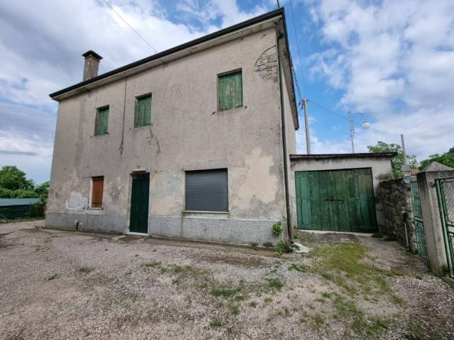 Villa Indipendente in vendita a Baone, Veneto