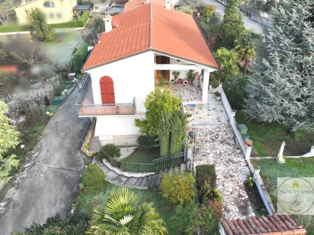 Villa Indipendente in vendita a Baone, Veneto