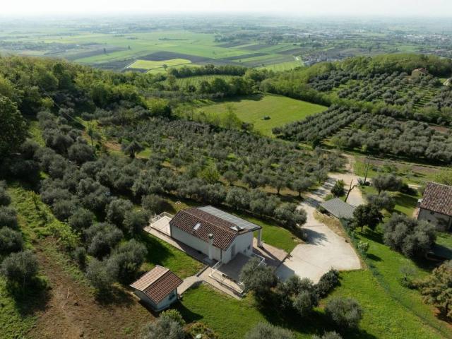 Villa Indipendente in vendita a Baone, Veneto