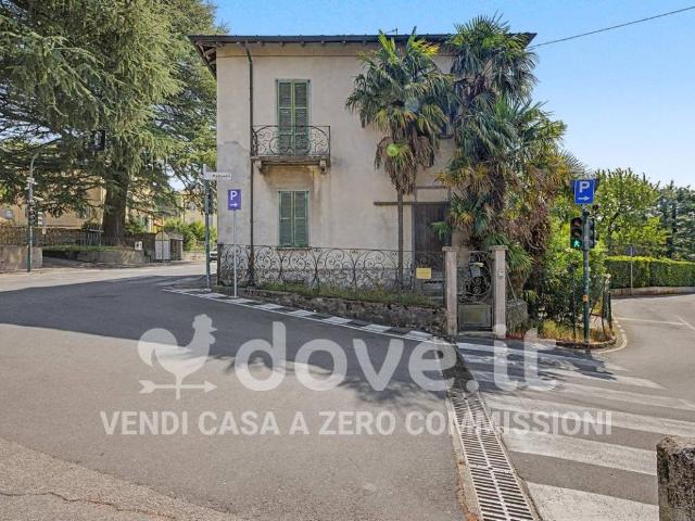 Villa Indipendente in vendita a Cassini, Barasso