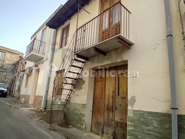 Villa Indipendente in vendita a Cannistrà, Barcellona Pozzo Di Gotto