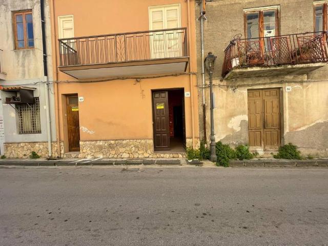 Villa Indipendente in vendita a Oreto, Barcellona Pozzo Di Gotto