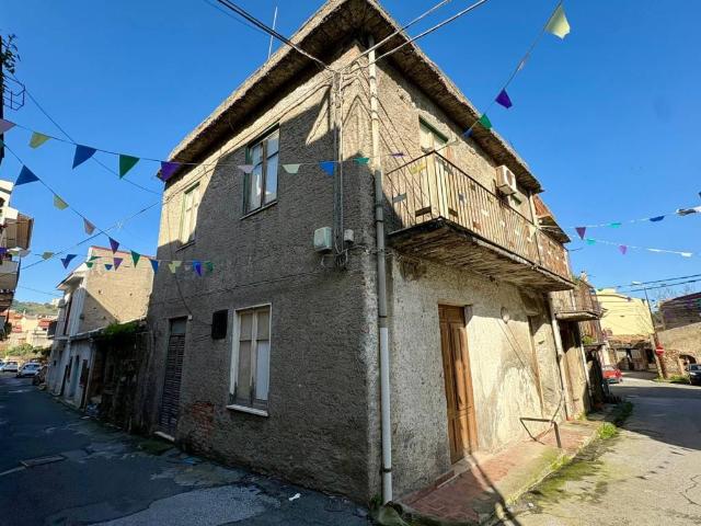 Villa Indipendente in vendita a San Paolo, Barcellona Pozzo Di Gotto