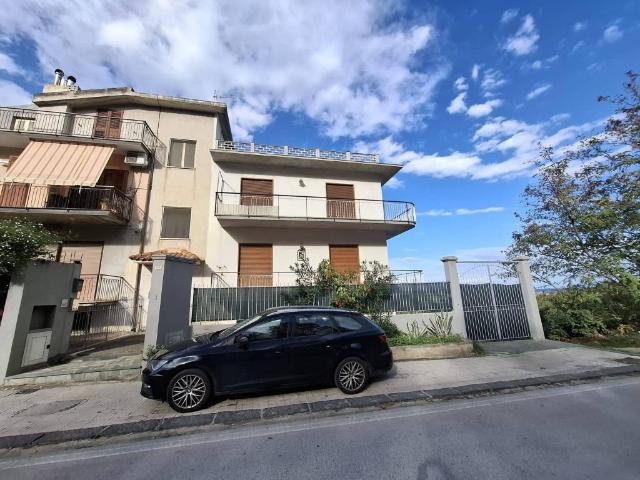 Villa Indipendente in vendita a Sant'Antonio, Barcellona Pozzo Di Gotto