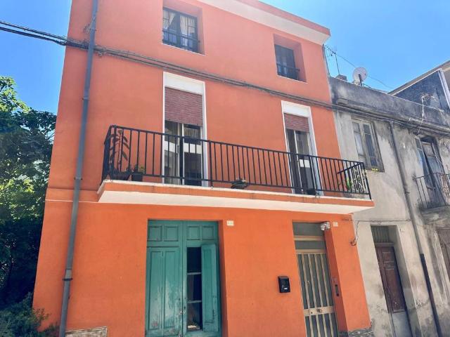 Villa Indipendente in vendita a Barcellona Pozzo Di Gotto, Sicilia