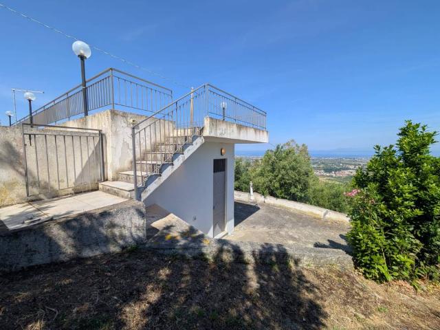 Villa Indipendente in vendita a Merì, Sicilia