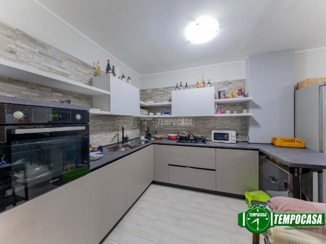 Villa Indipendente in vendita a Bareggio, Lombardia