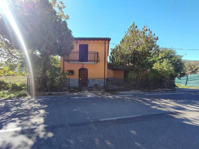 Villa Indipendente in vendita a Sant'Eusanio, Barete