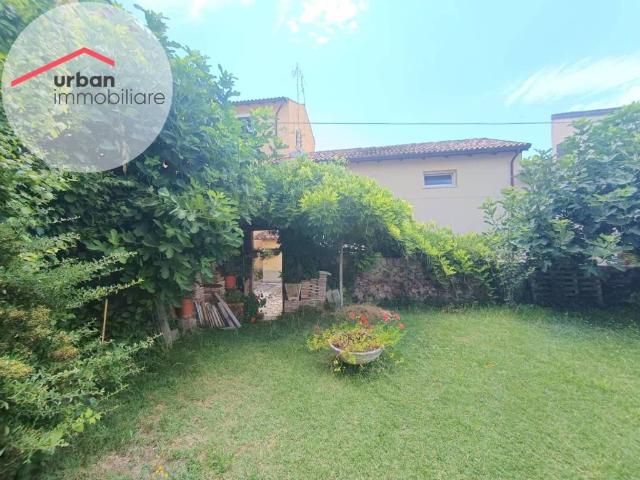 Villa Indipendente in vendita a Tarignano, Barete