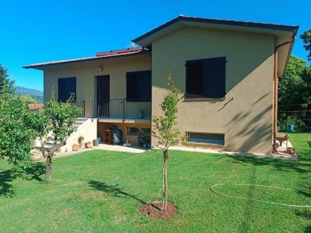 Villa Indipendente in vendita a Unione dei comuni Media Valle del Serchio, Barga