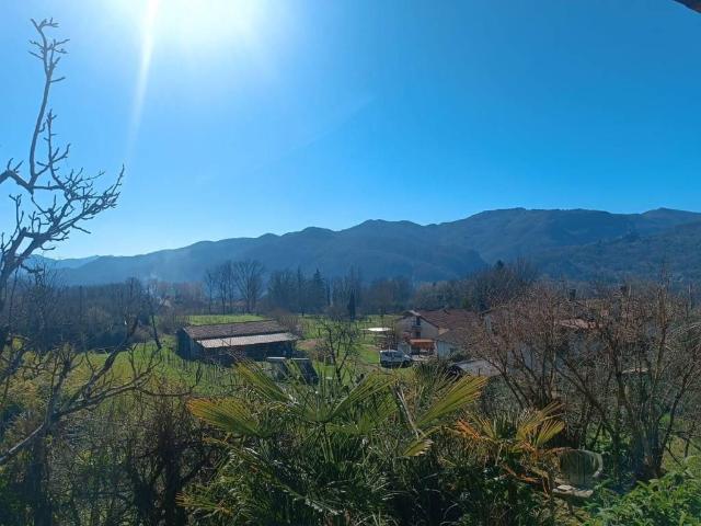 Villa Indipendente in vendita a Unione dei comuni Media Valle del Serchio, Barga