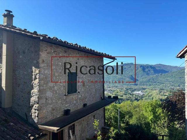Villa Indipendente in vendita a Unione dei comuni Media Valle del Serchio, Barga