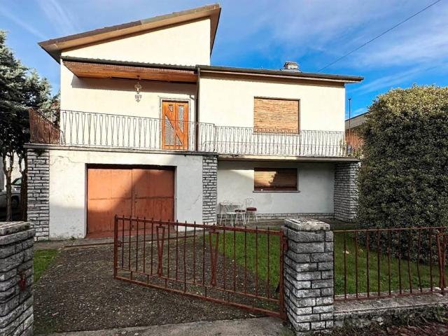 Villa Indipendente in vendita a Unione dei comuni Media Valle del Serchio, Barga