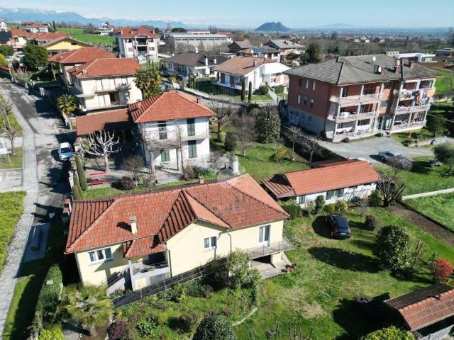 Villa Indipendente in vendita a Piemonte, Cuneo