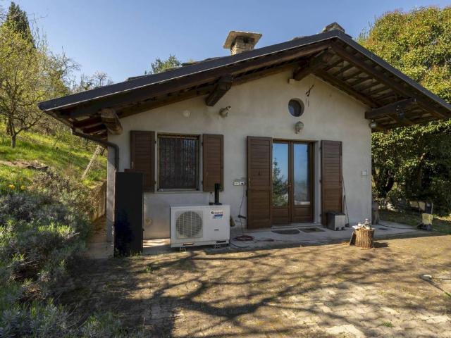 Villa Indipendente in vendita a Beltramone, Piemonte