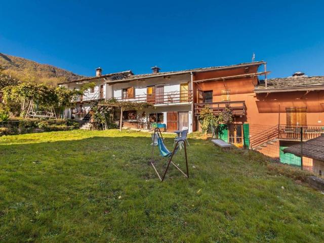 Villa Indipendente in vendita a Torriana, Piemonte