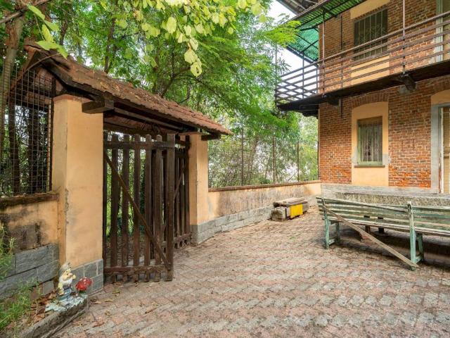 Villa Indipendente in vendita a Barge, Cuneo