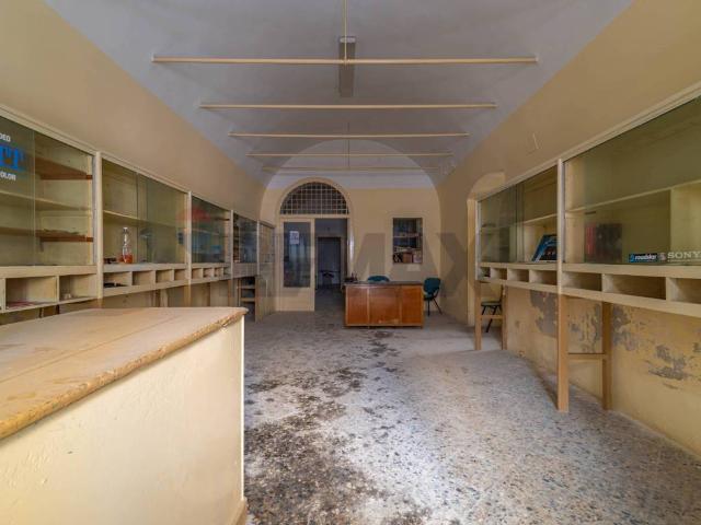 Villa Indipendente in vendita a Municipio 4, Puglia
