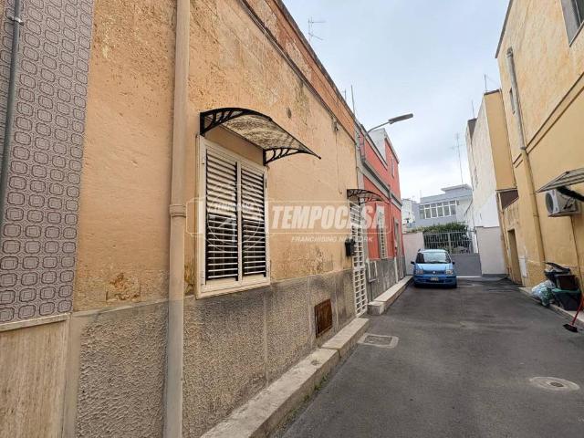 Villa Indipendente in vendita a Municipio 4, Puglia