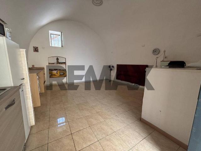 Villa Indipendente in vendita a Municipio 4, Puglia