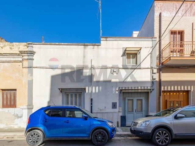 Villa Indipendente in vendita a Municipio 4, Puglia