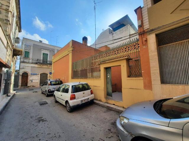 Villa Indipendente in vendita a Municipio 4, Puglia