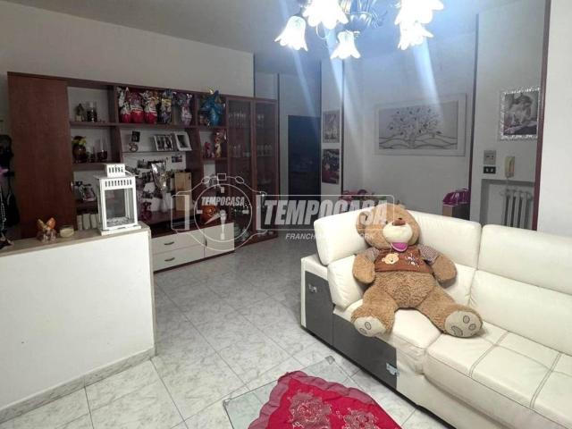 Villa Indipendente in vendita a Municipio 5, Puglia