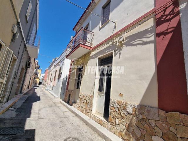 Villa Indipendente in vendita a Municipio 4, Puglia