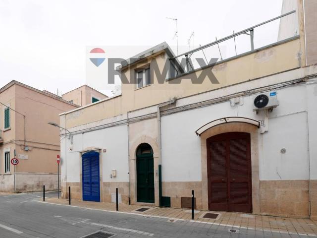 Villa Indipendente in vendita a Municipio 5, Puglia