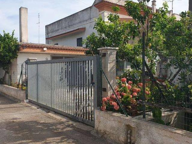 Villa Indipendente in vendita a Municipio 2, Puglia
