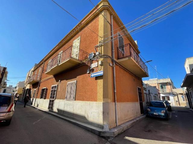 Villa Indipendente in vendita a Municipio 4, Puglia