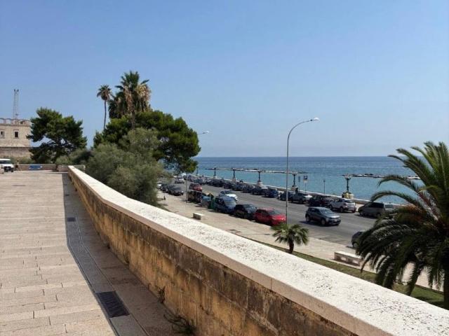 Villa Indipendente in vendita a Municipio 1, Puglia