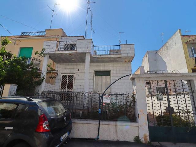 Villa Indipendente in vendita a Carbonara di Bari, Bari