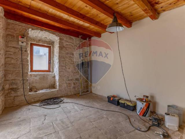 Villa Indipendente in vendita a Municipio 4, Puglia