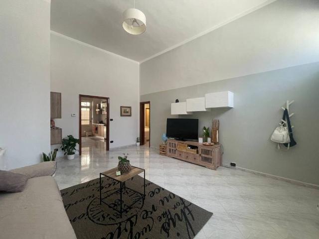 Villa Indipendente in vendita a Municipio 4, Puglia